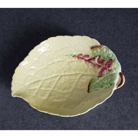 Carlton Ware Foxglove 5"L SMALL Footed Candy Dish Leaf Shaped Majolica - Picture 1 of 4